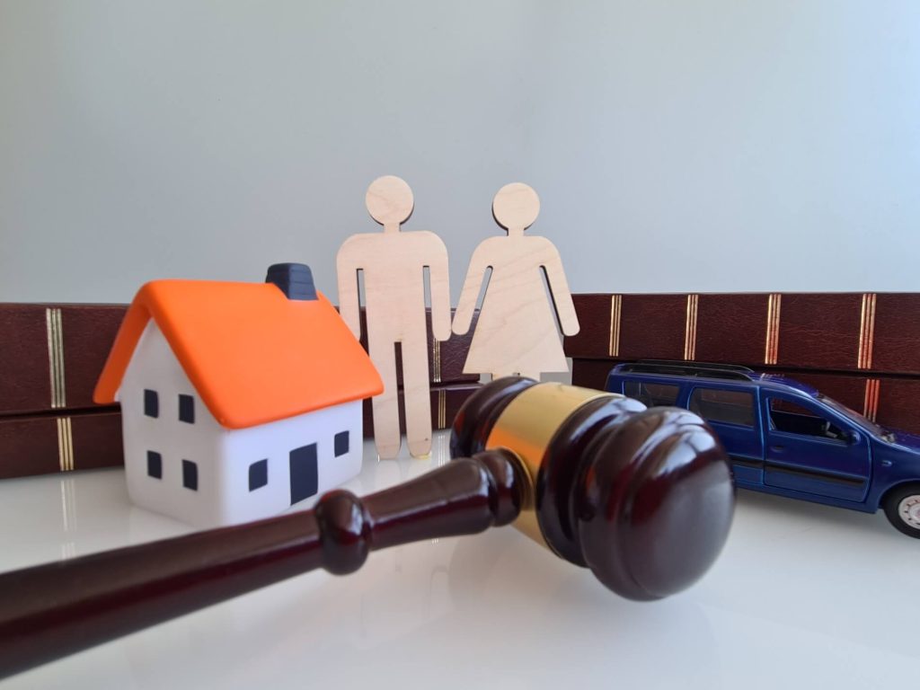 dividing property and assets during Oregon divorce